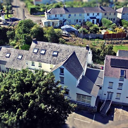 Ivybridge Guesthouse Фишгард Екстериор снимка