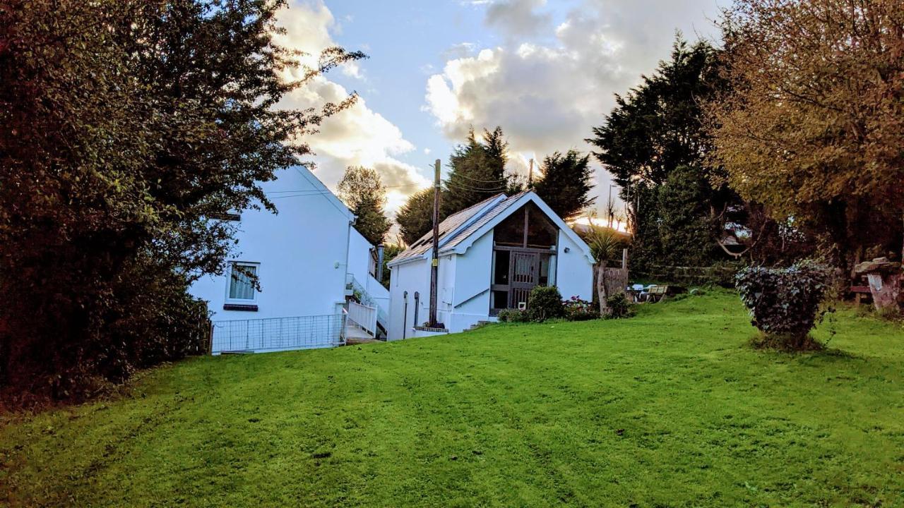 Ivybridge Guesthouse Фишгард Екстериор снимка