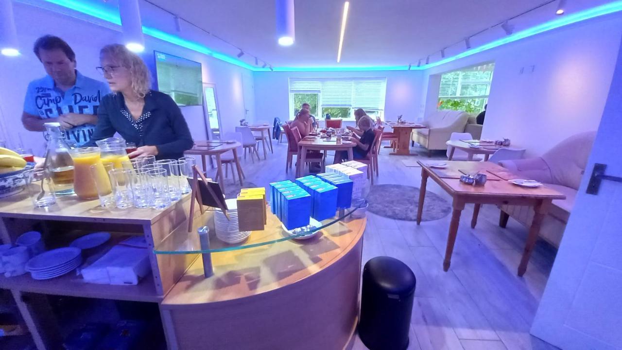 Ivybridge Guesthouse Фишгард Екстериор снимка