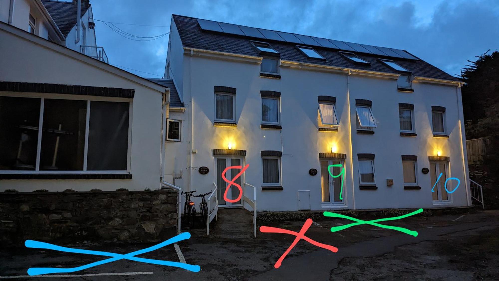Ivybridge Guesthouse Фишгард Екстериор снимка