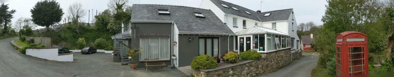 Ivybridge Guesthouse Фишгард Екстериор снимка